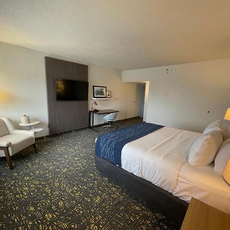 Saint Louis Airport Hotel Woodson Terrace Exteriör bild