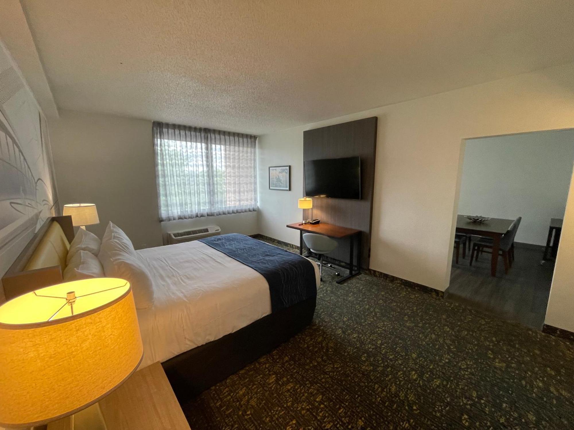 Saint Louis Airport Hotel Woodson Terrace Exteriör bild