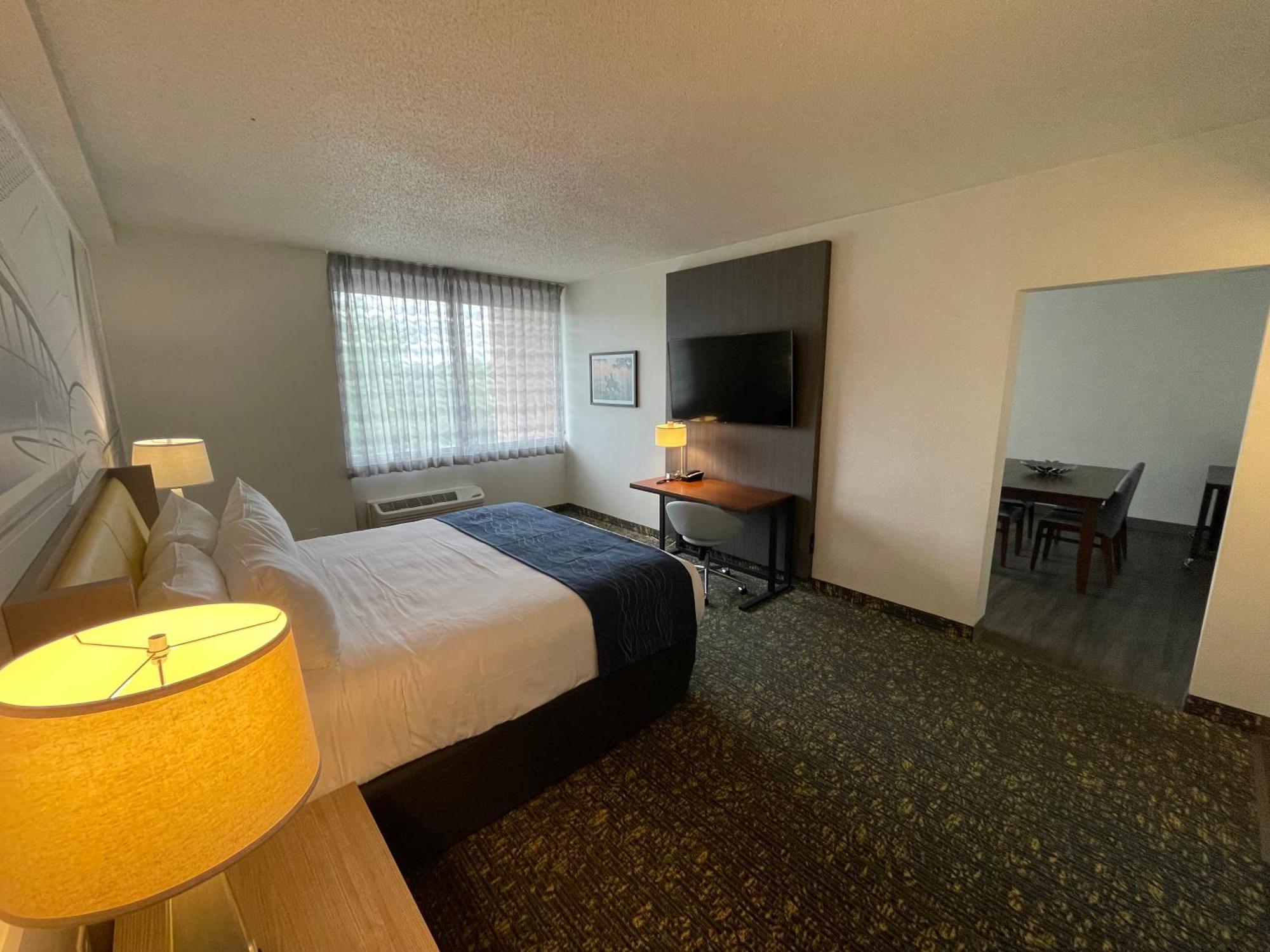 Saint Louis Airport Hotel Woodson Terrace Exteriör bild