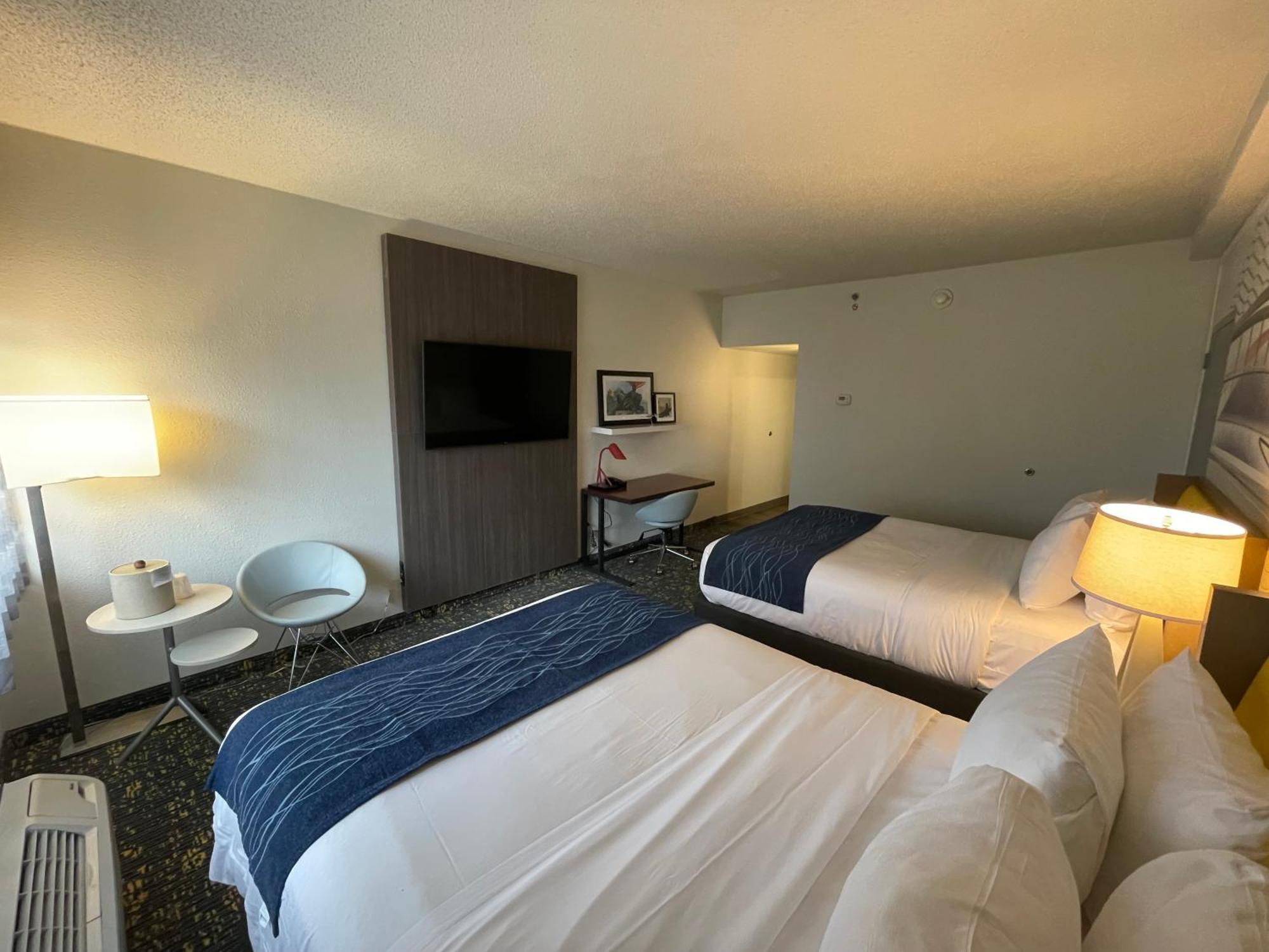 Saint Louis Airport Hotel Woodson Terrace Exteriör bild
