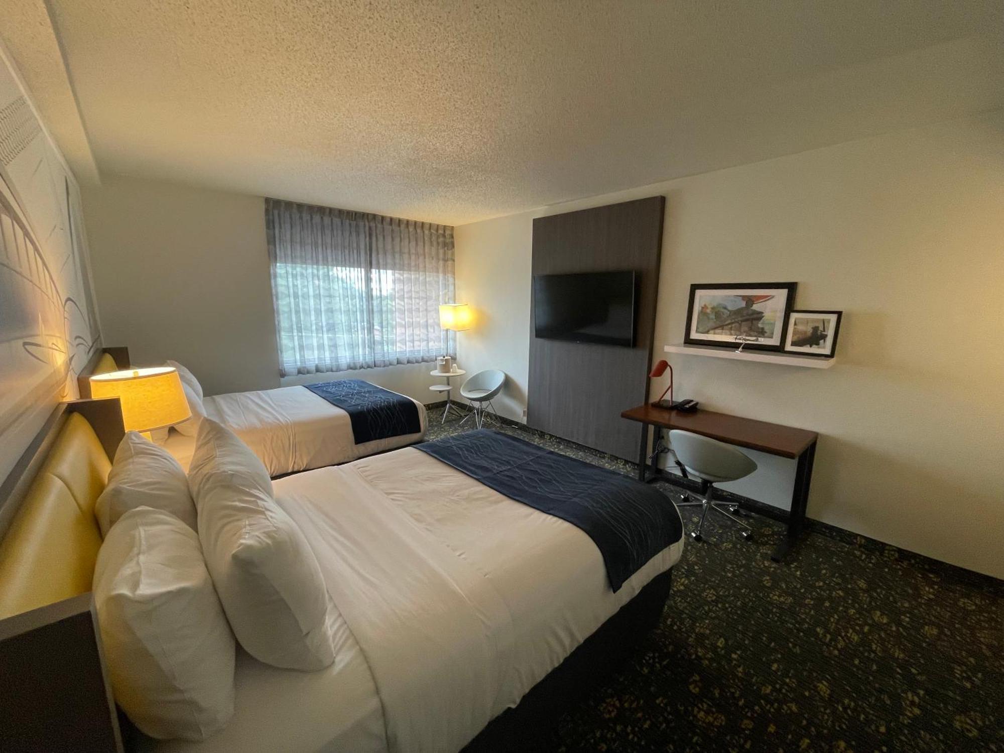 Saint Louis Airport Hotel Woodson Terrace Exteriör bild