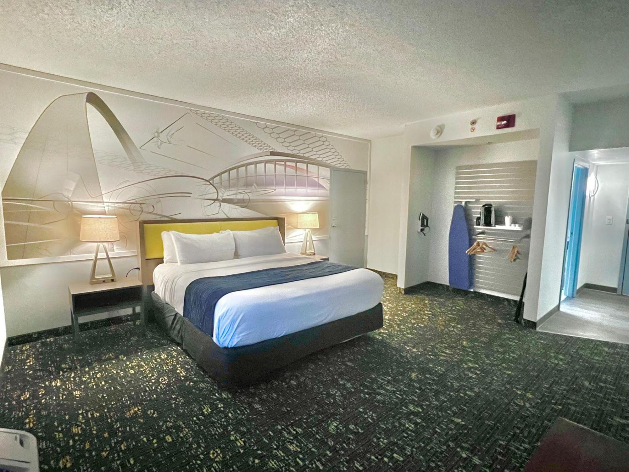 Saint Louis Airport Hotel Woodson Terrace Exteriör bild