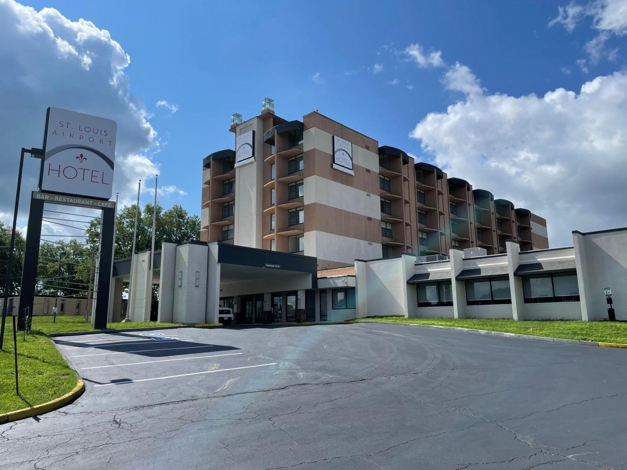 Saint Louis Airport Hotel Woodson Terrace Exteriör bild