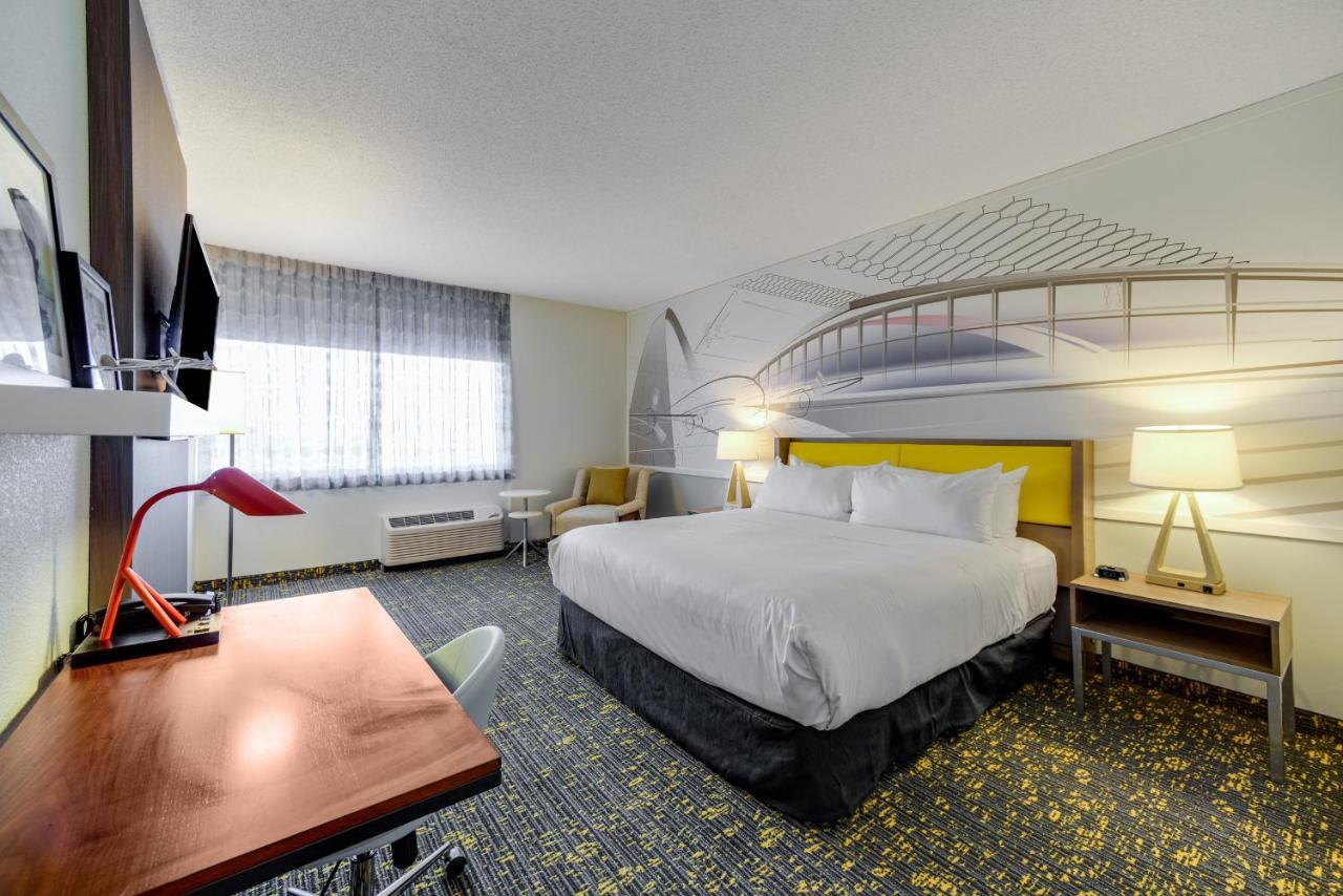 Saint Louis Airport Hotel Woodson Terrace Exteriör bild